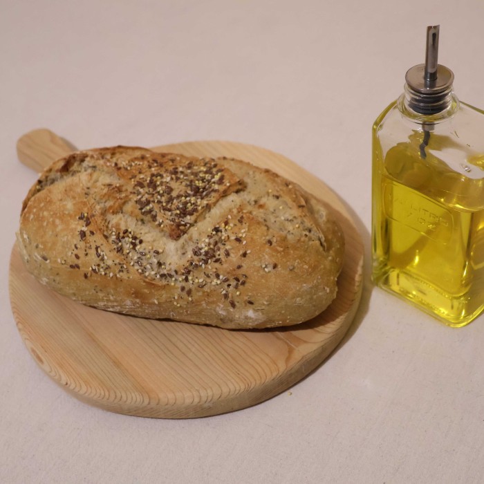 Planche en bois ovale